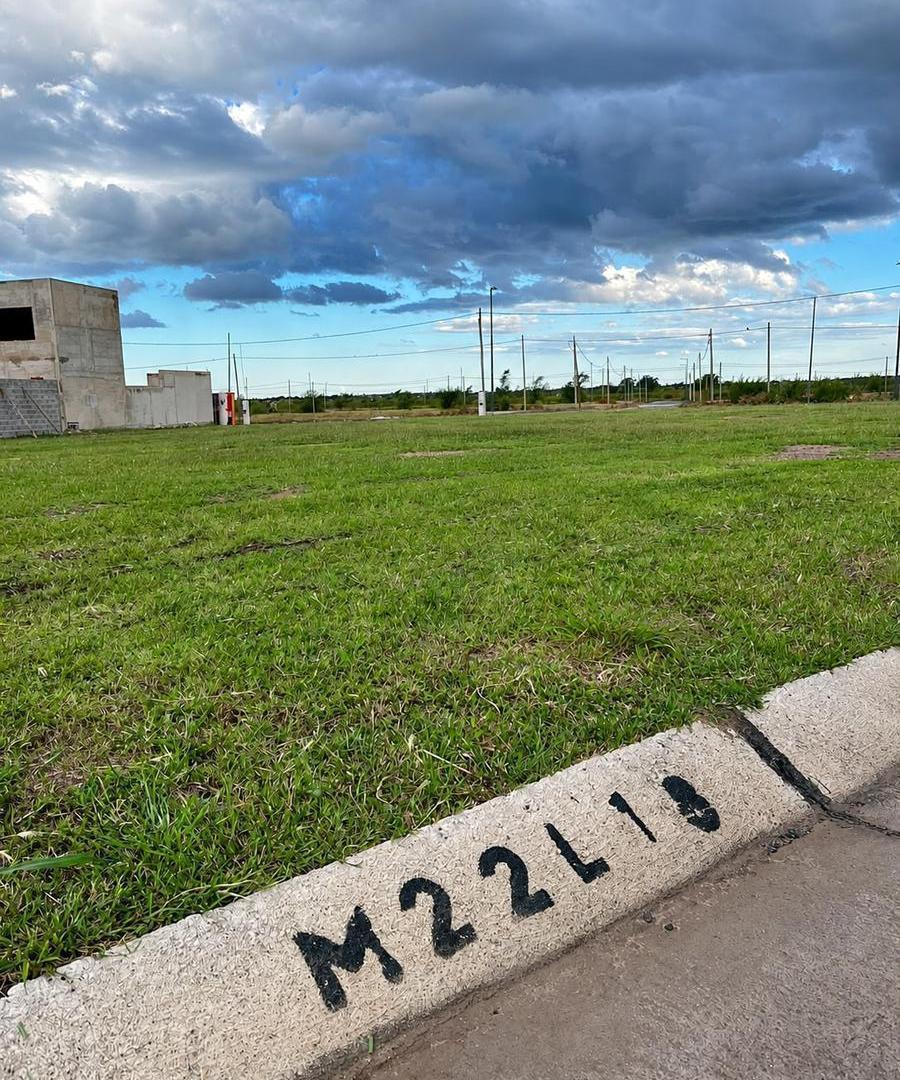 Foto de DOCTA PARQUE! TERRENO APTO COMERCIO DE 792 MTS2, imagen 1