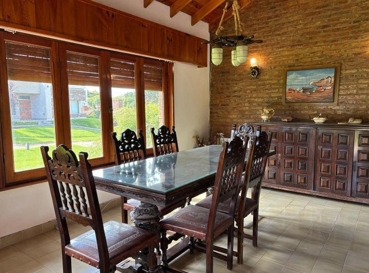 Foto de Hipotesis: Chalet de 4 dorm, 4 baños compl. gran quincho, ga, imagen 2