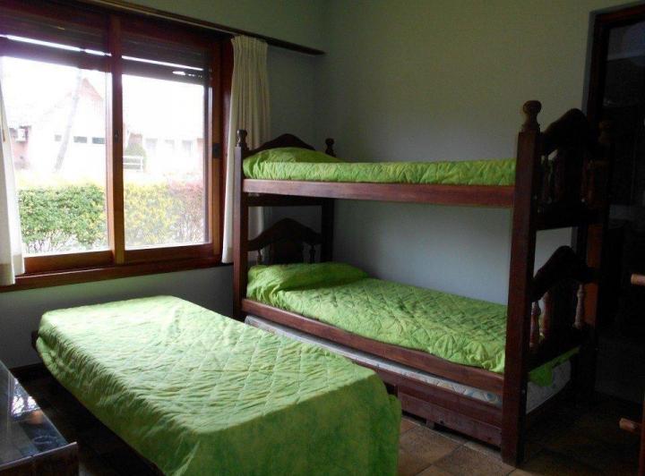Foto de Alquiler por temporada: Chalet tradicional de 4 dorm. (dos e, imagen 5