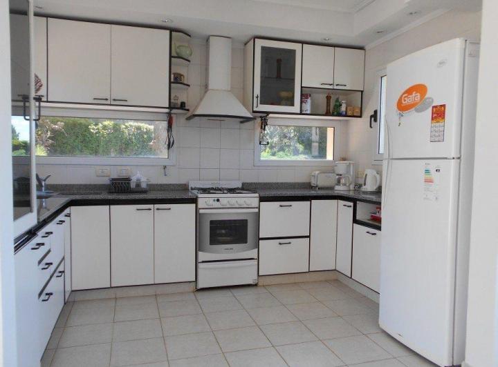 Foto de En venta En 3 plantas, de 4 dorm, 4 baños compl. quincho, Ja, imagen 3