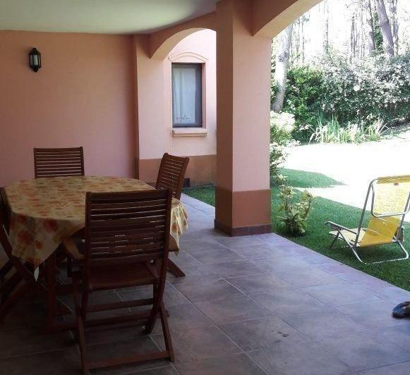 Foto de Chalet colonial, en dos plantas, de 4 dorm, dependencias, ga, imagen 4