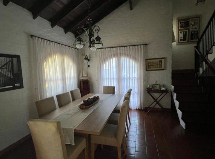Foto de Chalet colonial en dos plantas. Quincho, imagen 3