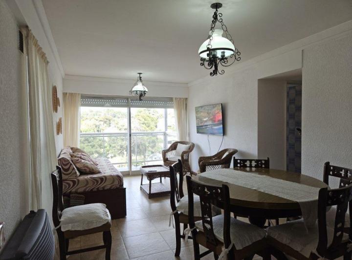 Departamento 2 dormitorios. | Ed. Marinas II - Av. Bunge al 700