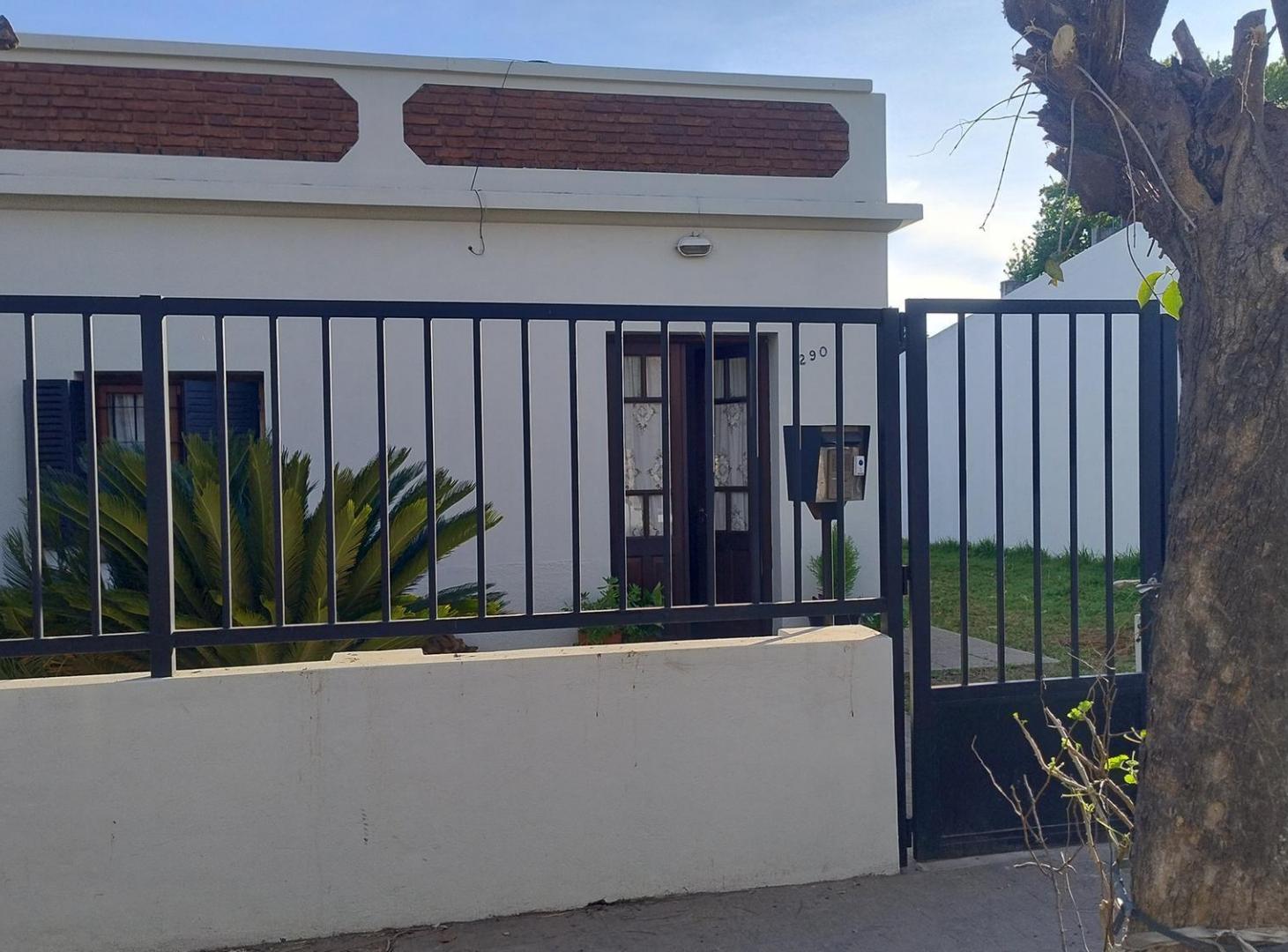 Casa en Mercedes Estilo Antigua
