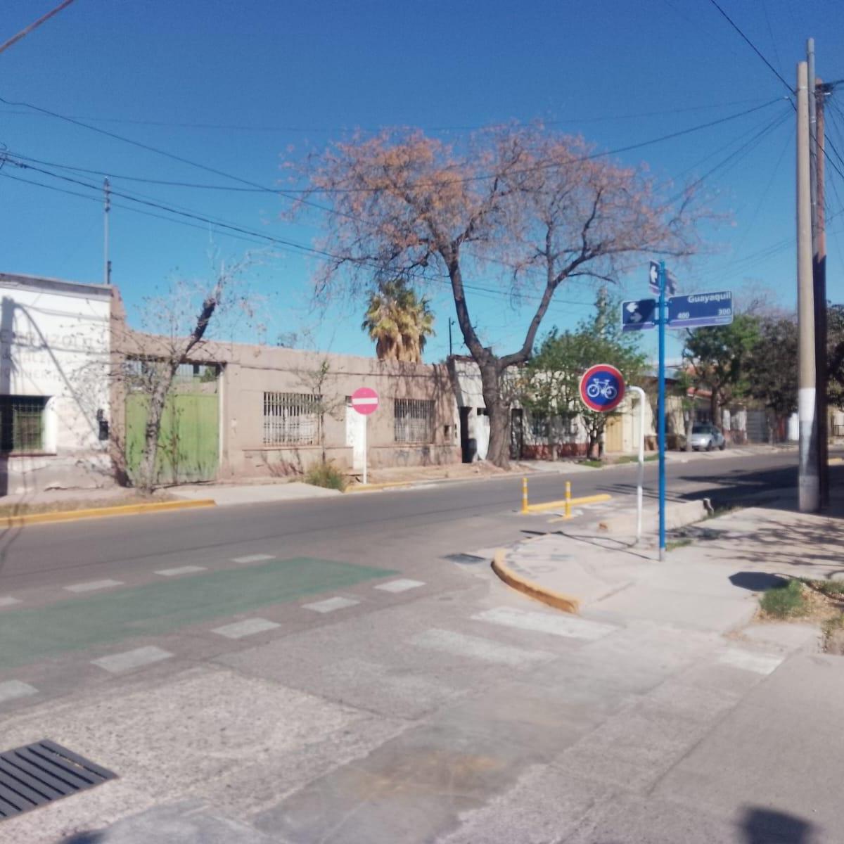 Zeballos Vende Lote 700 m² + Proyecto, Dorrego, Guaymallén. 5
