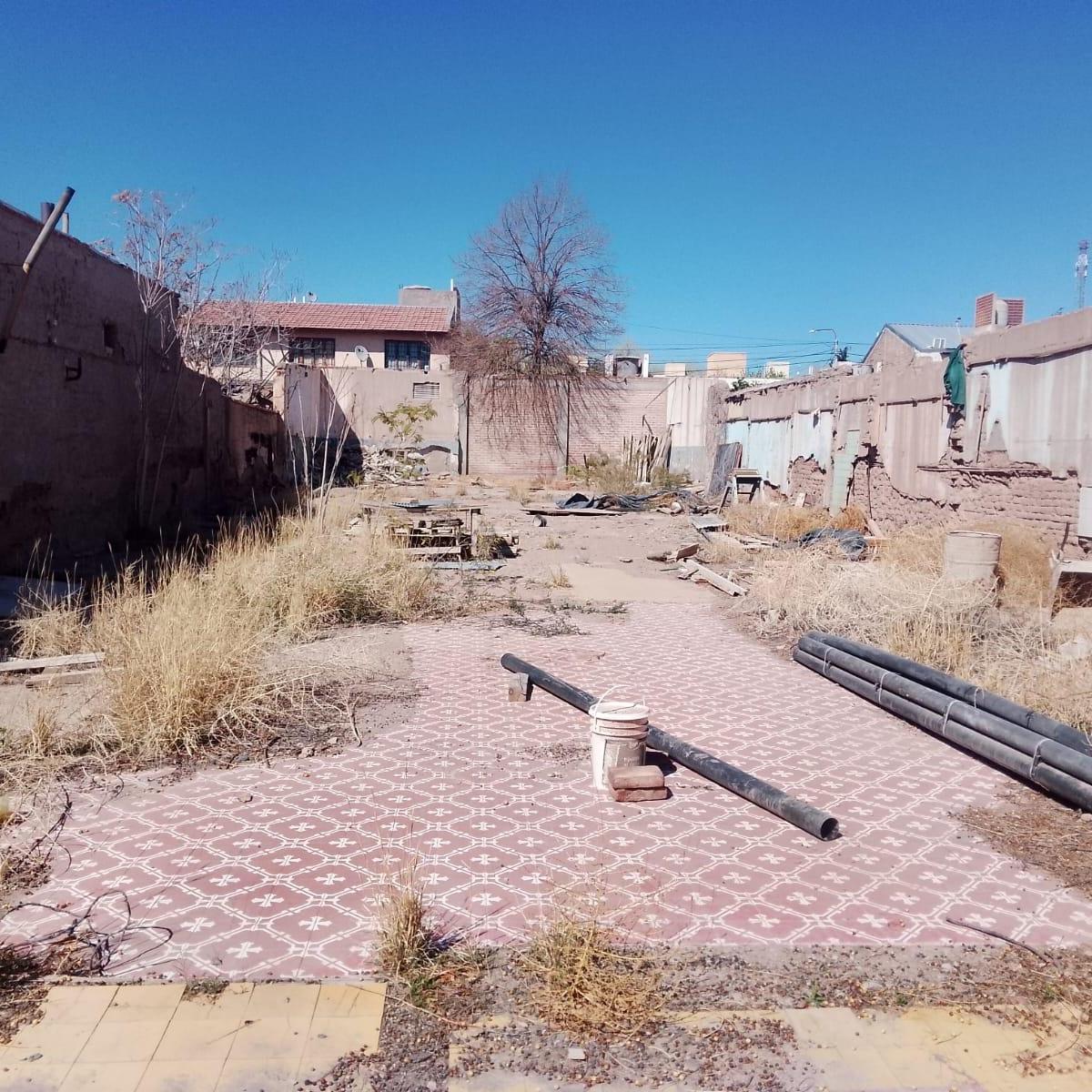 Zeballos Vende Lote 700 m² + Proyecto, Dorrego, Guaymallén. 2