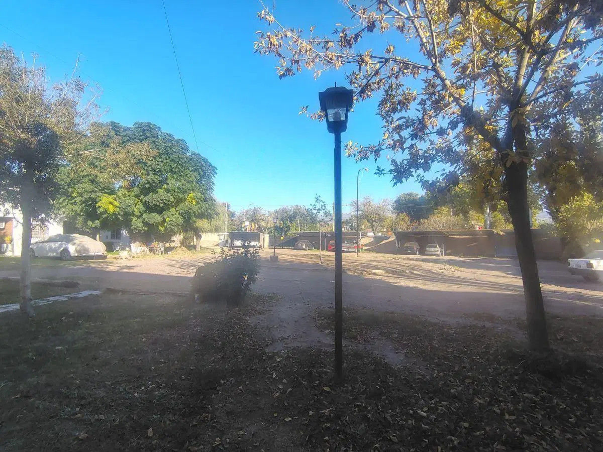 ZEBALLOS Ofrece en alquiler: Dúplex 2 dormitorios, 2 baños, Cochera ubicado en Las Heras. 5