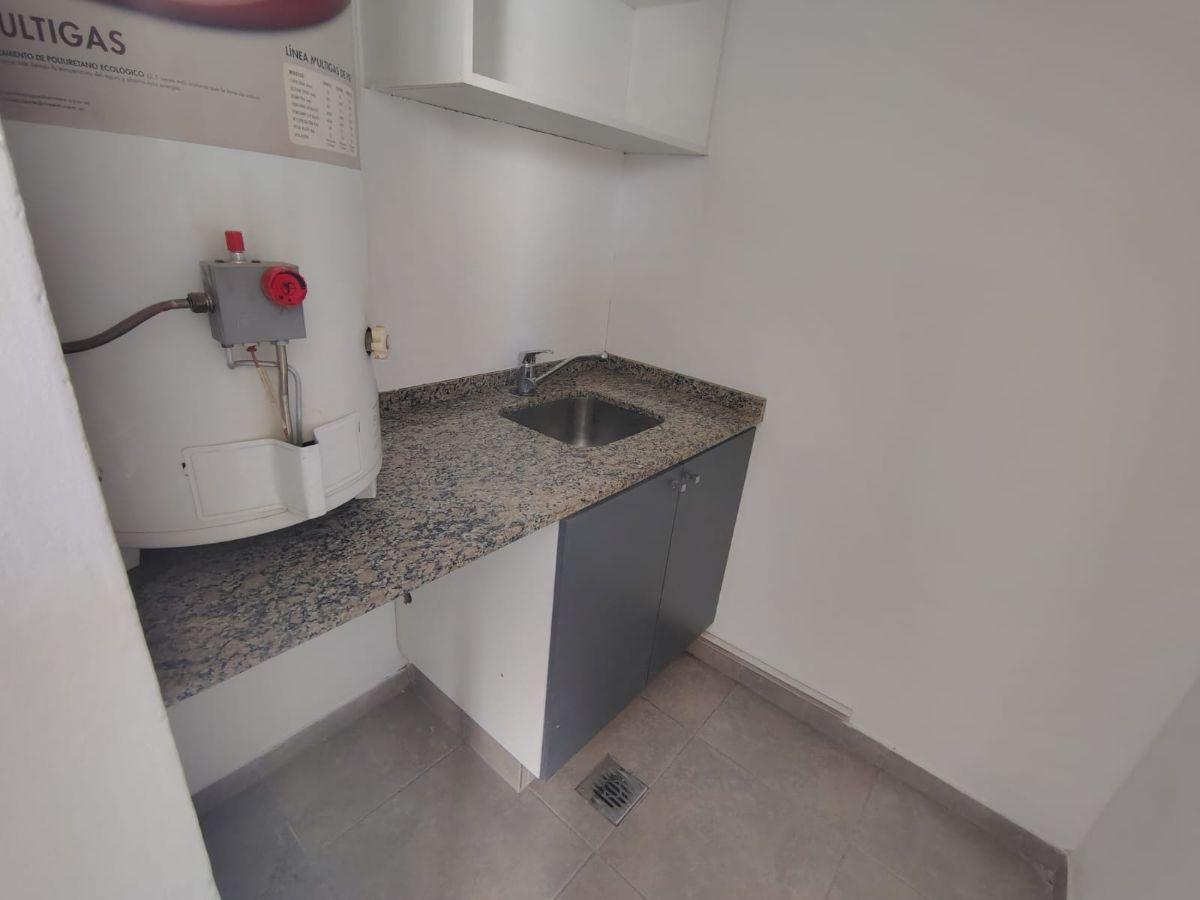 Foto de ZEBALLOS Ofrece en alquiler: Dúplex 2 dormitorio, 2 baños, Cochera, imagen 4