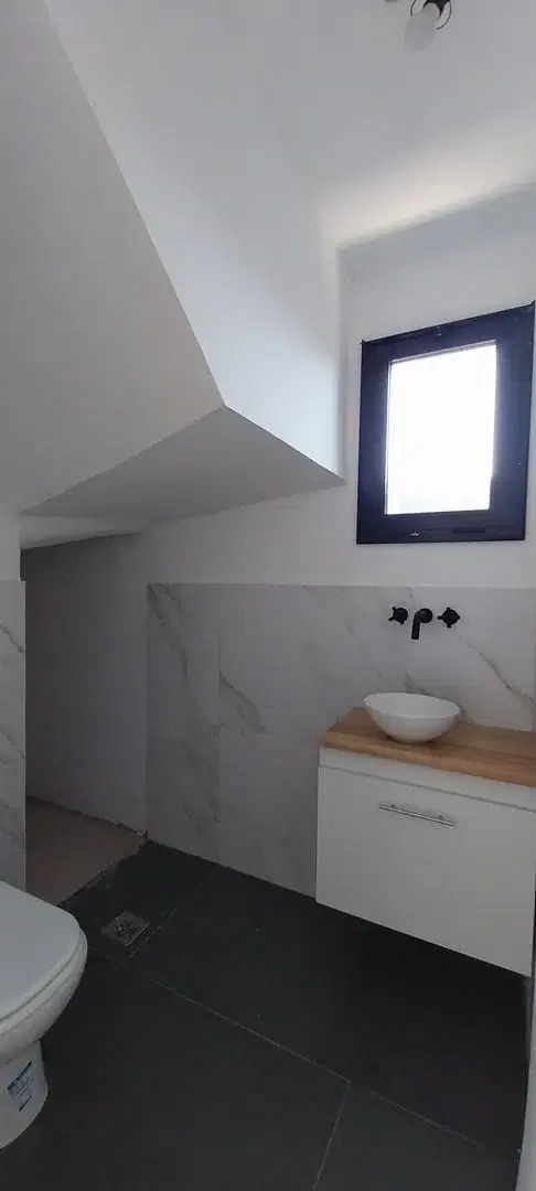 VENTA CASA, CON VISTA A LA LAGUNA - AREA 11, SAN SEBASTIAN . ESCOBAR 5