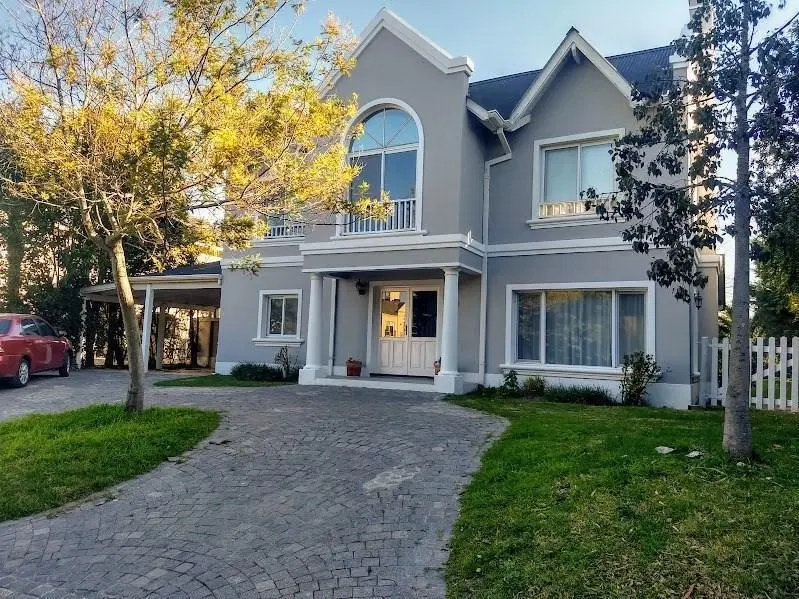 Casa Chalet  en Alquiler en Septiembre, Escobar, G.B.A. Zona Norte 3