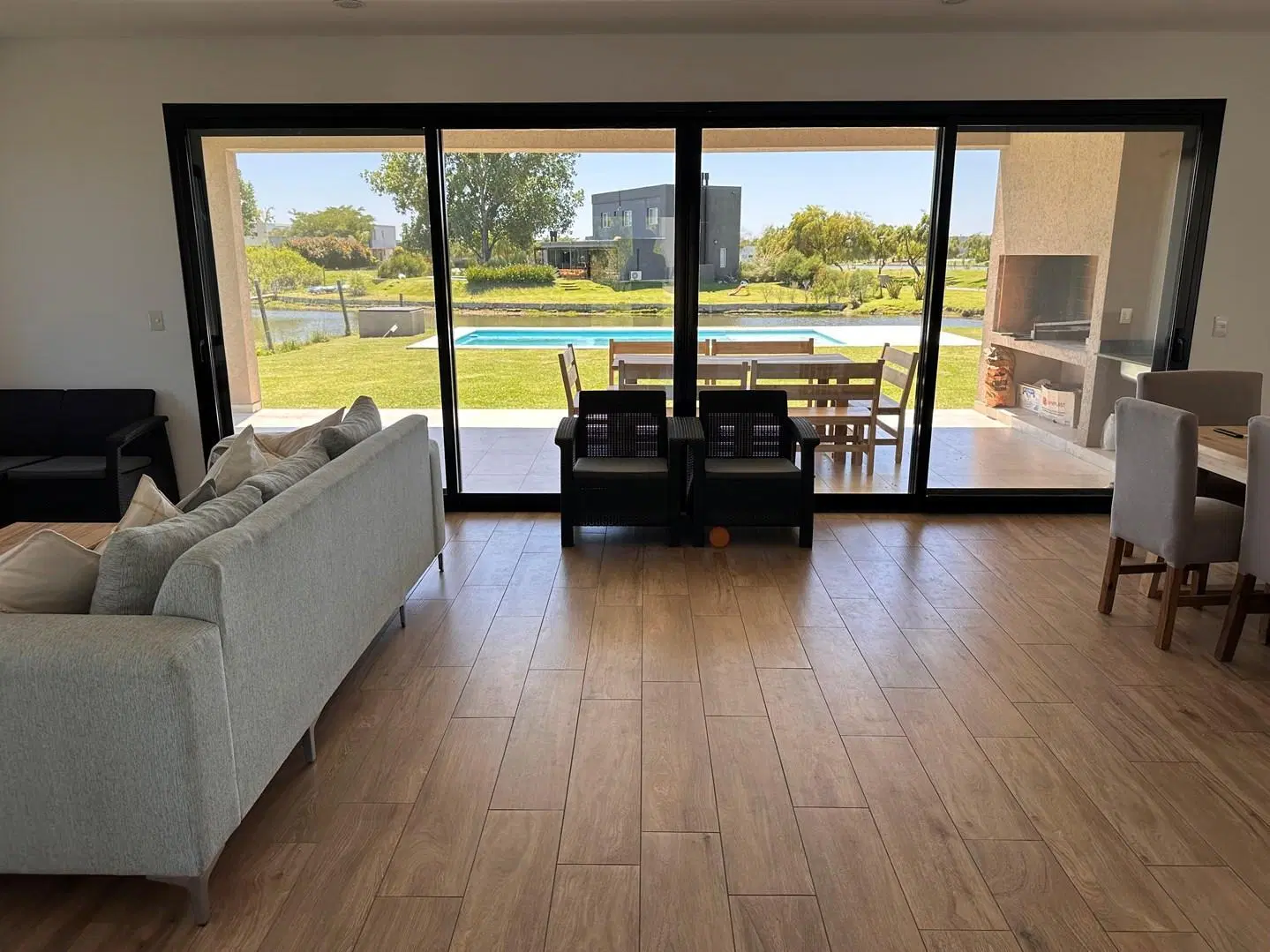 Casa en Alquiler en El Cantón Norte, El Cantón, Escobar 1