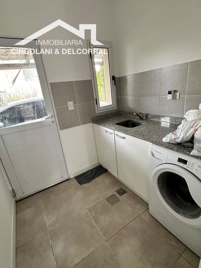 Casa LOTE INTERNO con PILETA y APTA PARA CREDITO en Santa Clara, Villanueva, Tigre 4