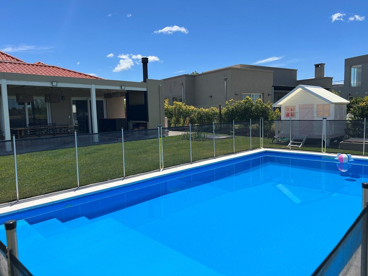 Foto de Casa en Venta en Barrio Golf, El Cantón, Escobar, G.B.A. Zona Norte, imagen 1