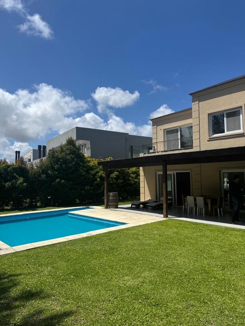 Foto de Casa en Venta Oportunidad en Castaños, Nordelta, Tigre, imagen 2