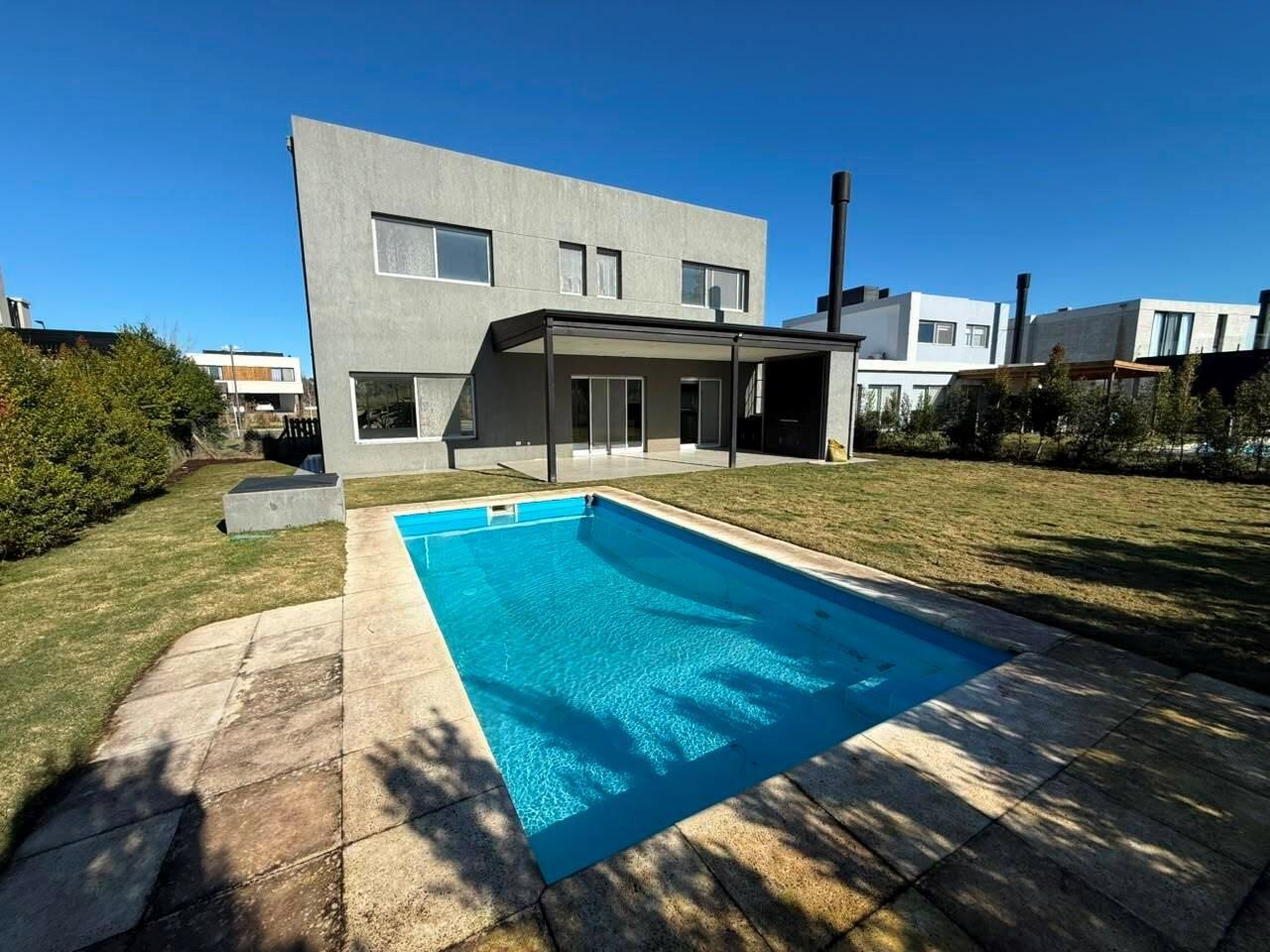 Foto de Casa en Venta en Puertos, Escobar, G.B.A. Zona Norte, imagen 2