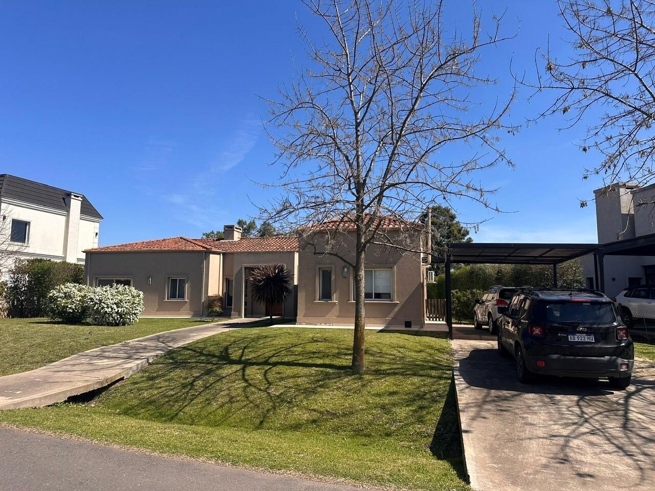 Foto de Casa en Venta en Los Jazmines, Pilar del Este, Pilar, imagen 1