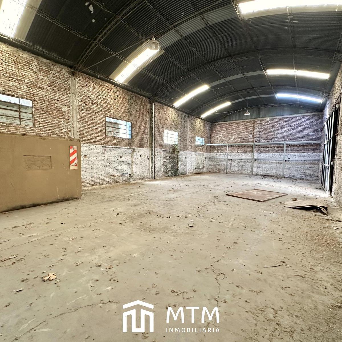 Foto de Galpon y casa en venta, en Granadero Baigorria., imagen 2