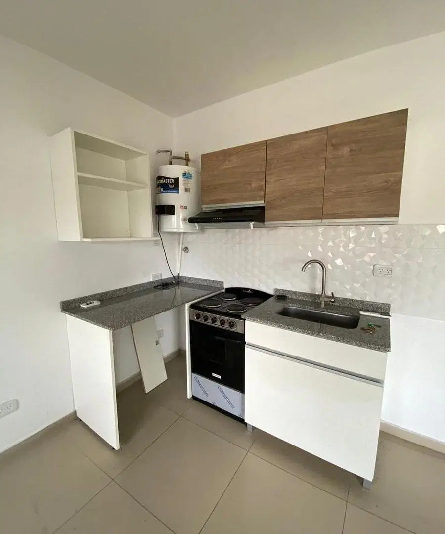 Departamento 2 ambientes Castelar Norte 3