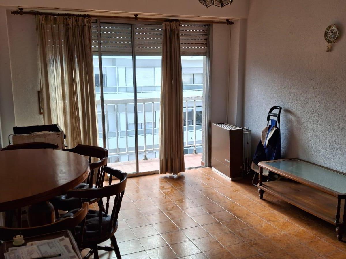 2 Ambientes, Calle con Balcon 2