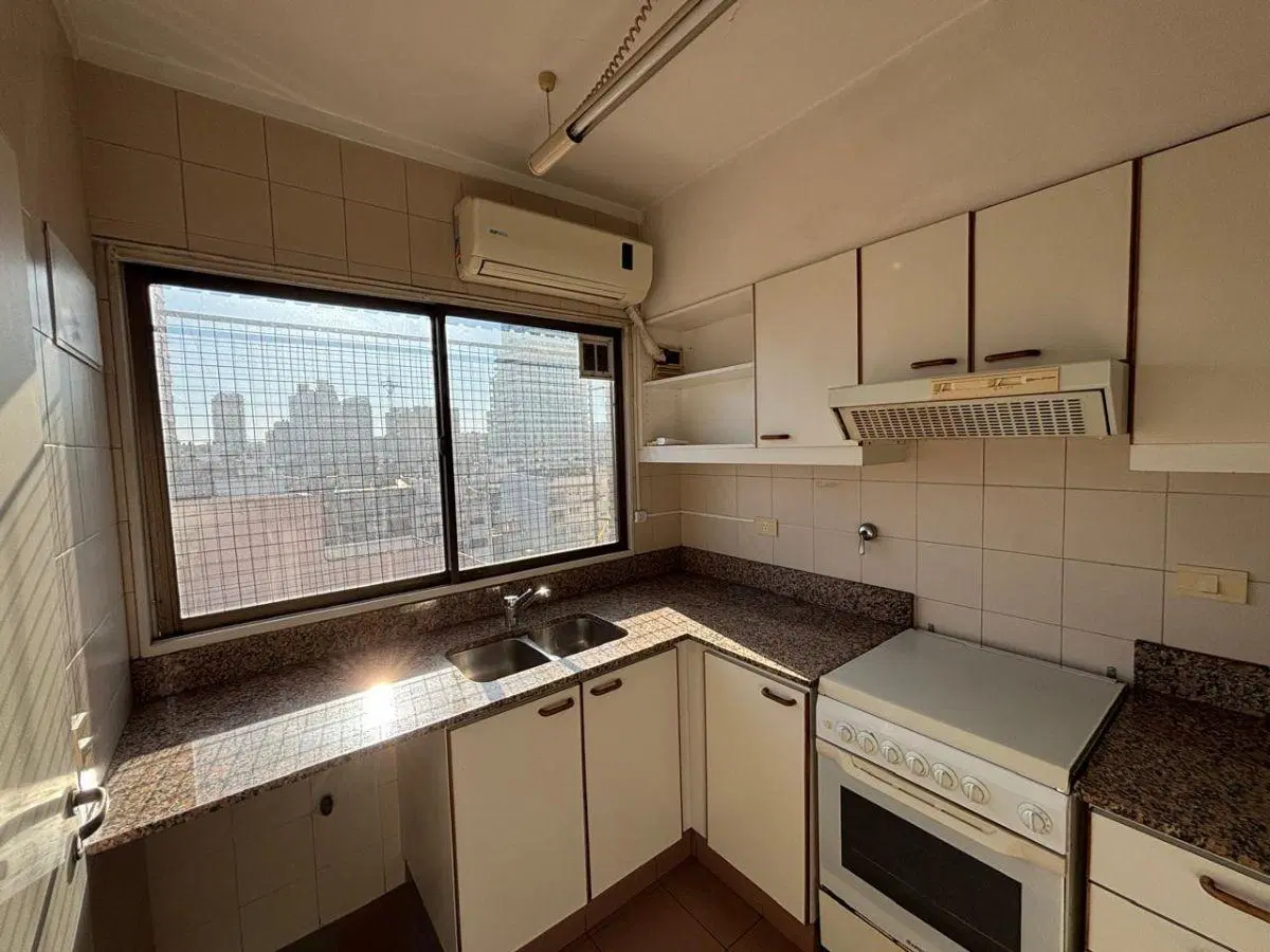 3 dormitorios (1 en suite) + Dependencia + Cochera + Baulera 4