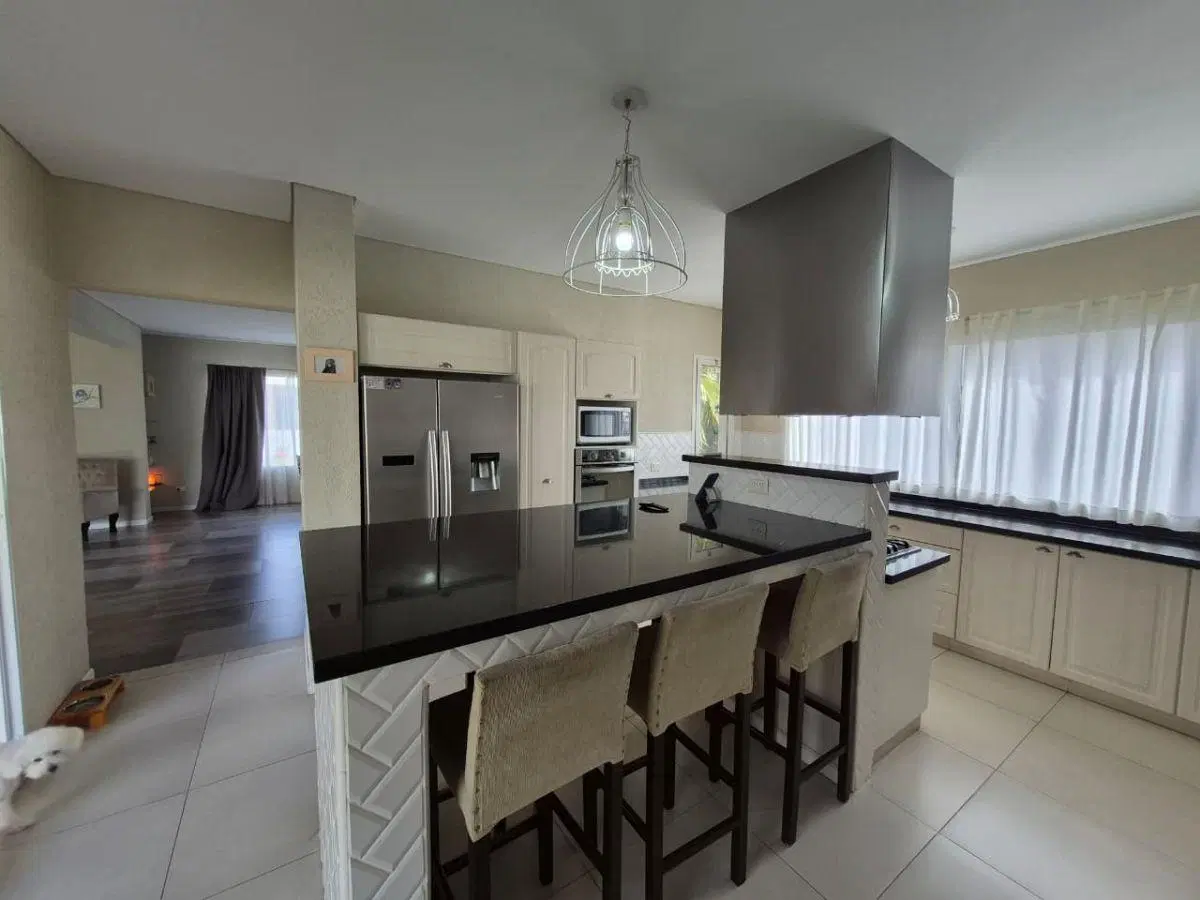 Casa en venta en Barrio Haras Santa María 2