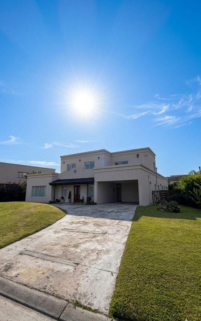 Casa en venta en Barrio Haras Santa María