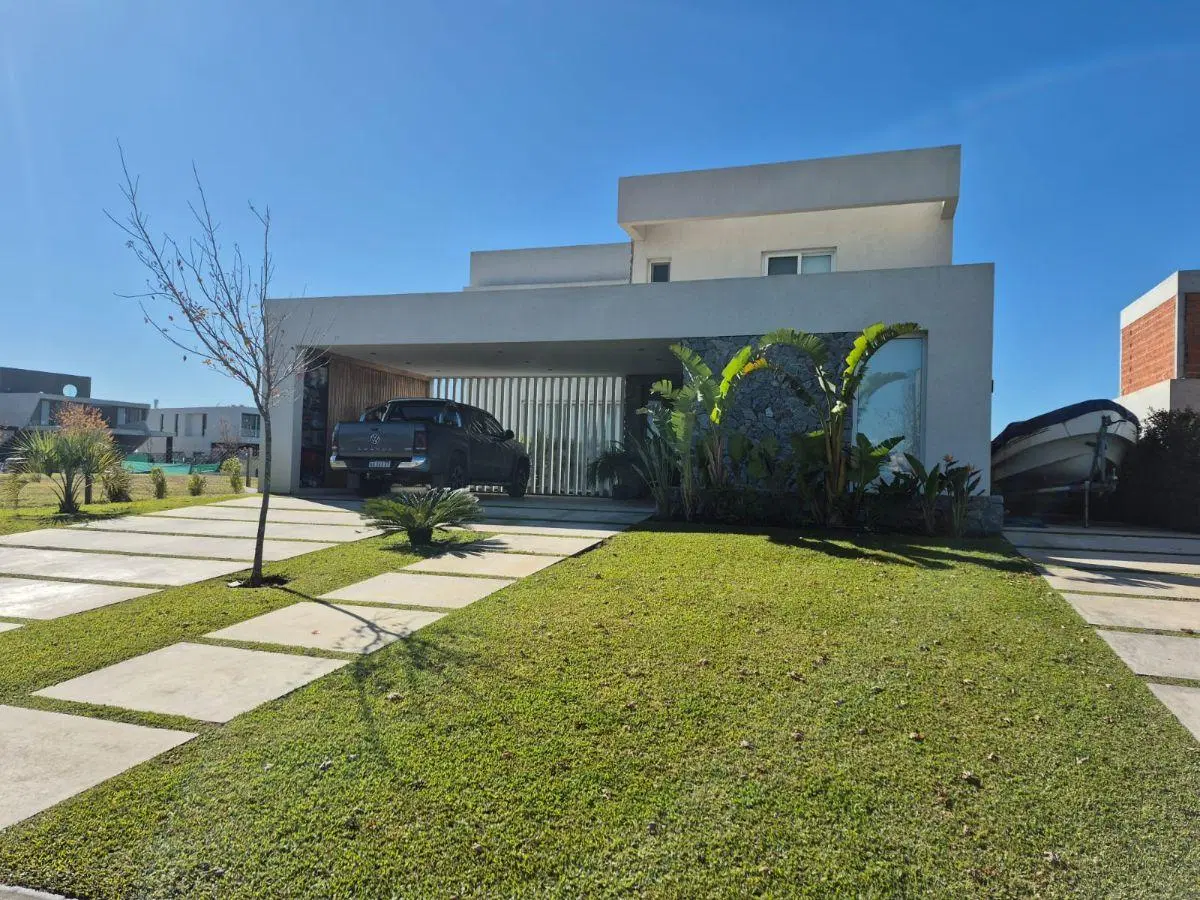Casa a la laguna en Costas, Puertos 4