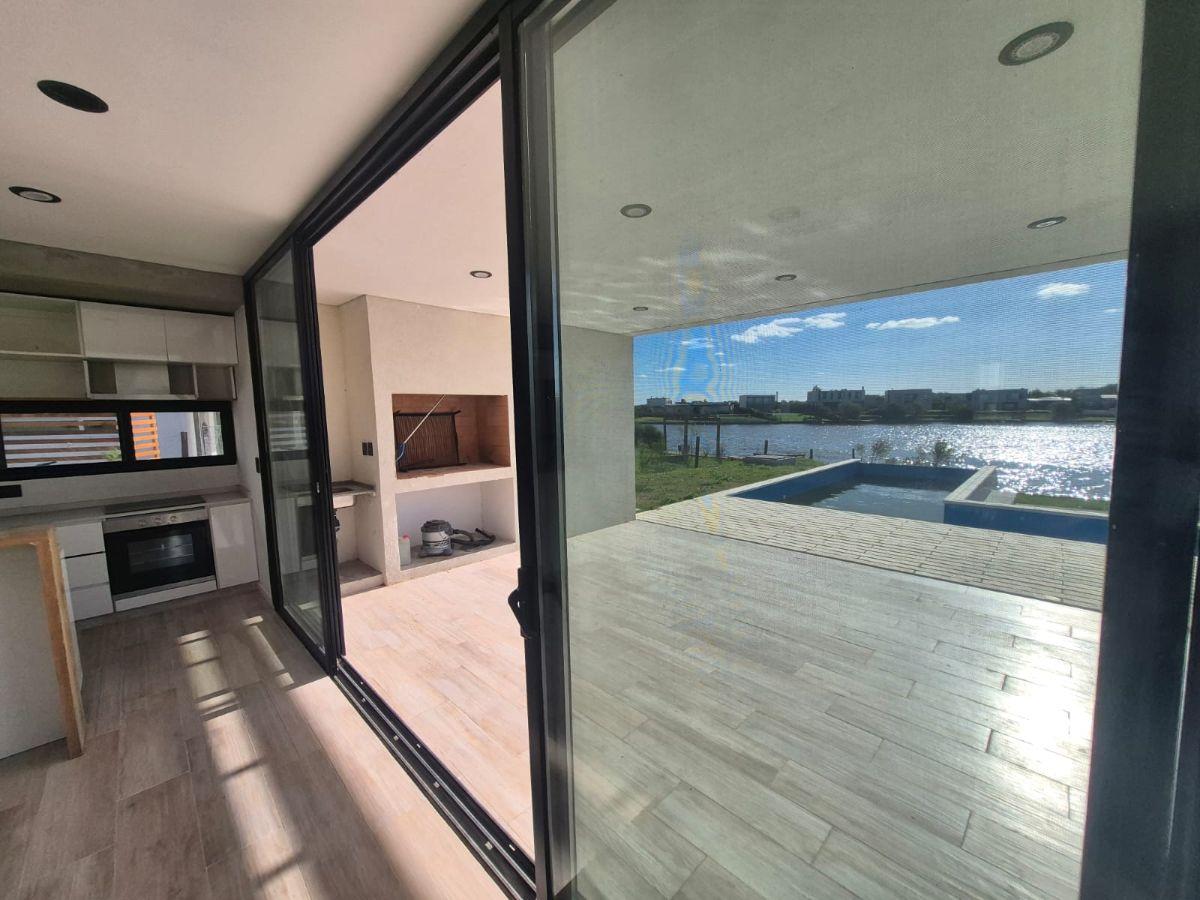 Foto de Casa en venta San Sebastián a la Laguna, imagen 1