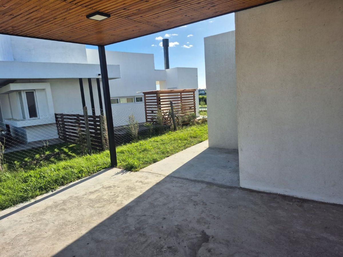Foto de Casa en venta San Sebastián a la Laguna, imagen 2