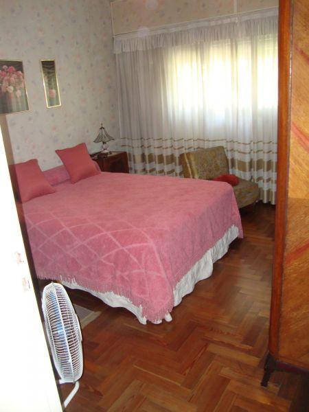 Casa de 3 Ambientes con Garage y Fondo. 3