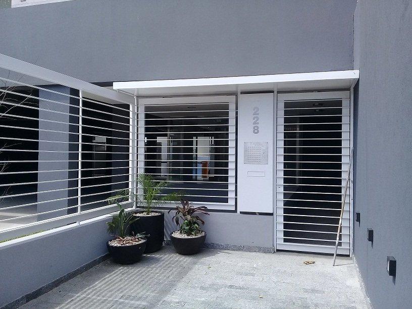 Depto 3 Ambientes con 2 Cocheras a m de Yrigoyen 3