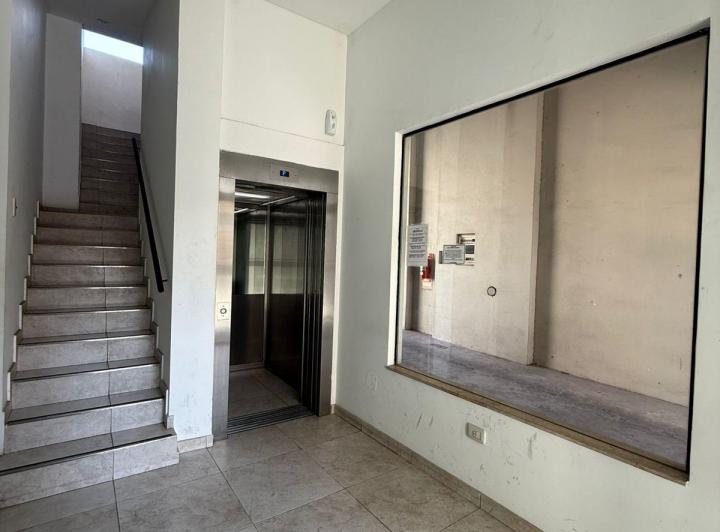 MUY LINDO SEMI PISO EN EXCELENTE UBICACION!!! 3
