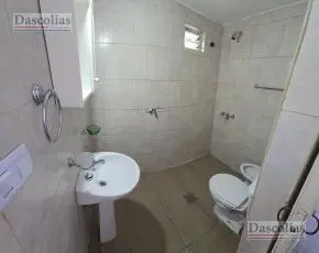 Monoambiente al Frente en Alquiler en Remedios De Escalada sin Expensas 3