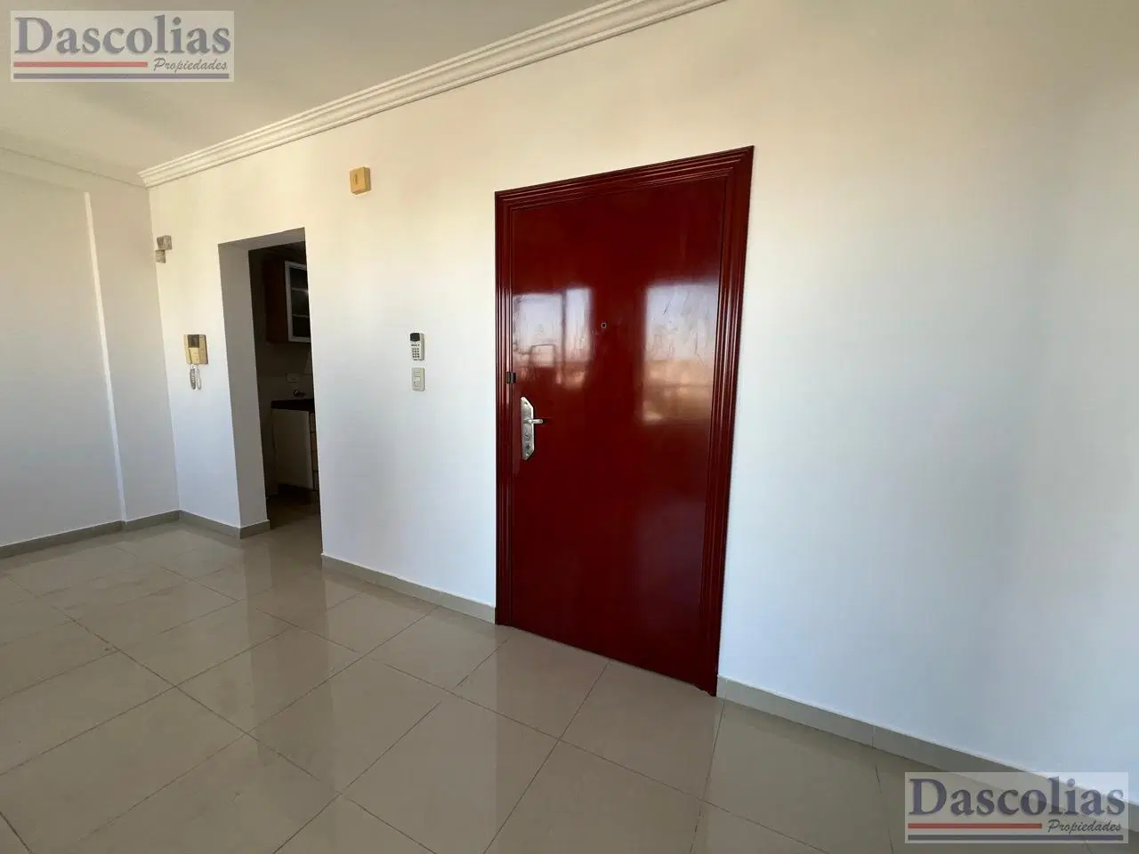 Departamento de 2 ambientes en pleno centro de Escalada 3