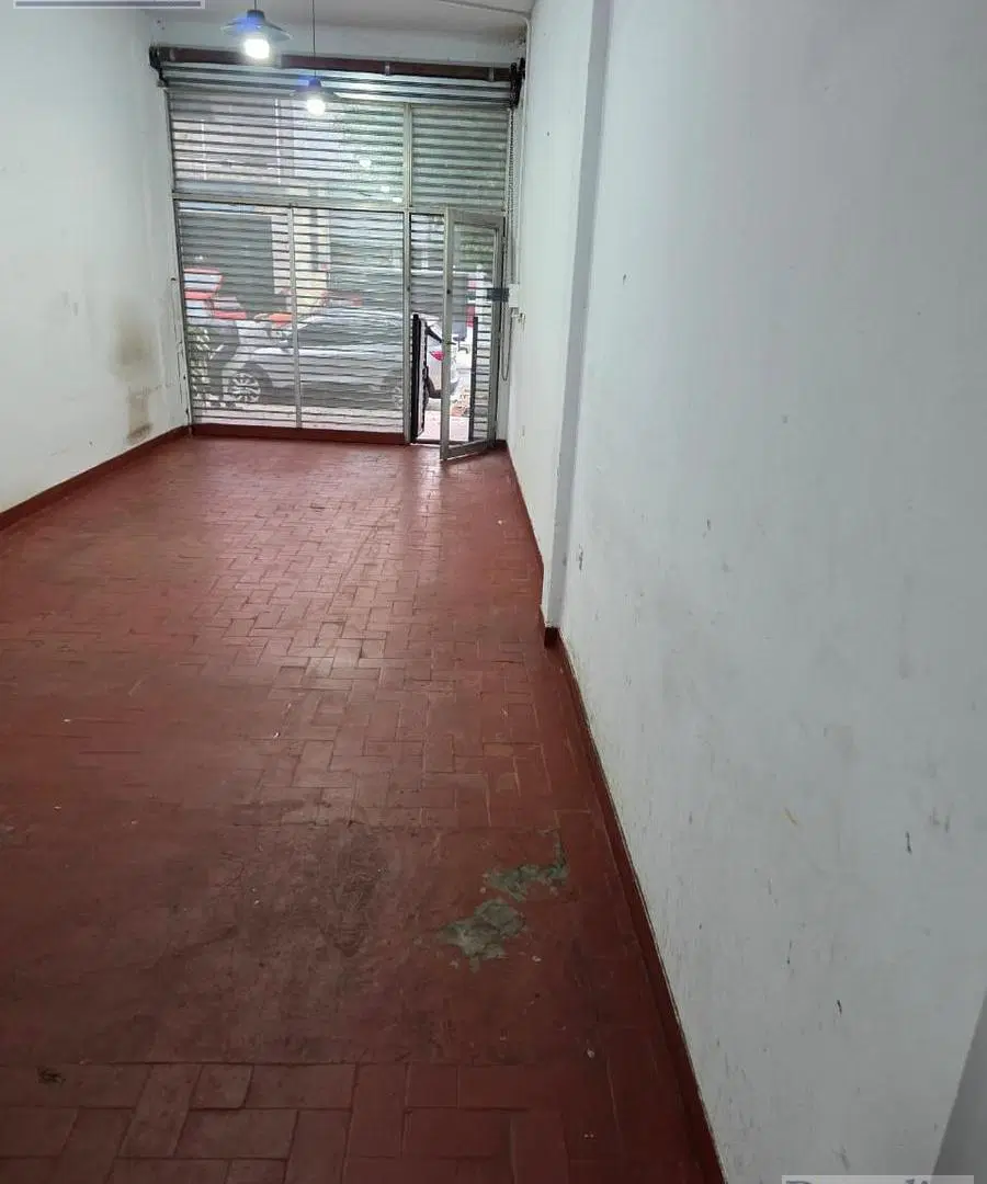 Local en excelente ubicación comercial 1