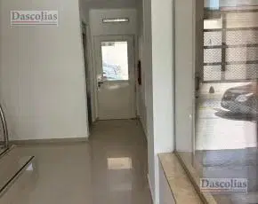 Cochera descubierta en pleno centro Remedios De Escalada 3