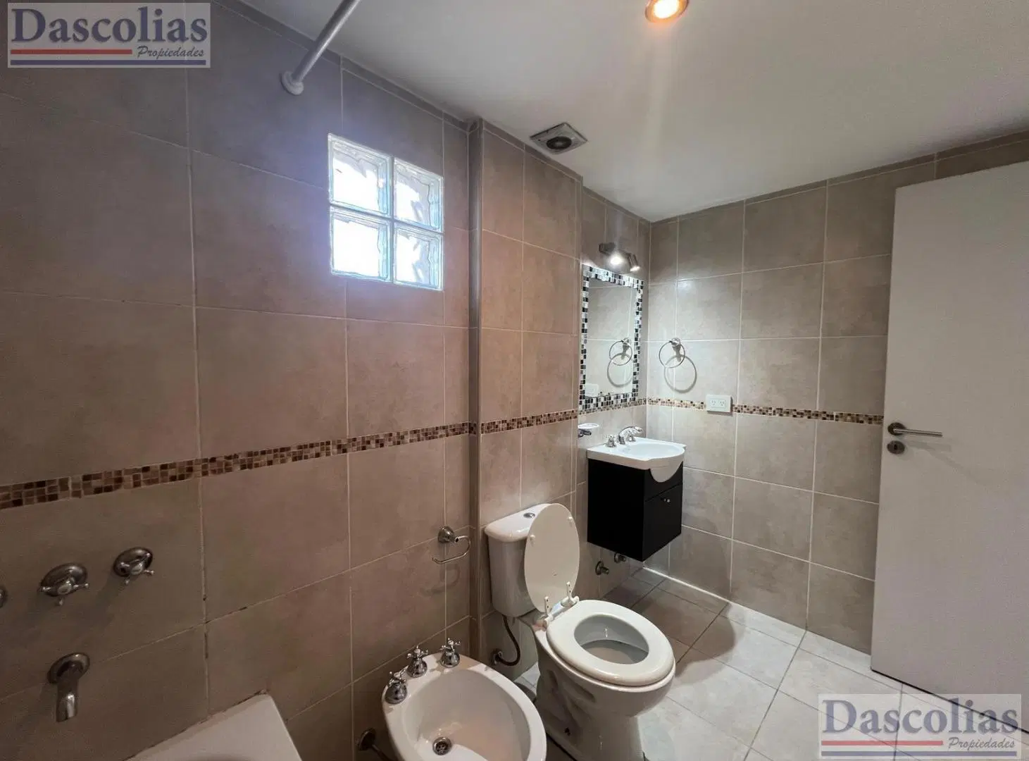 Departamento de 3 ambientes en Excelente ubicación 5
