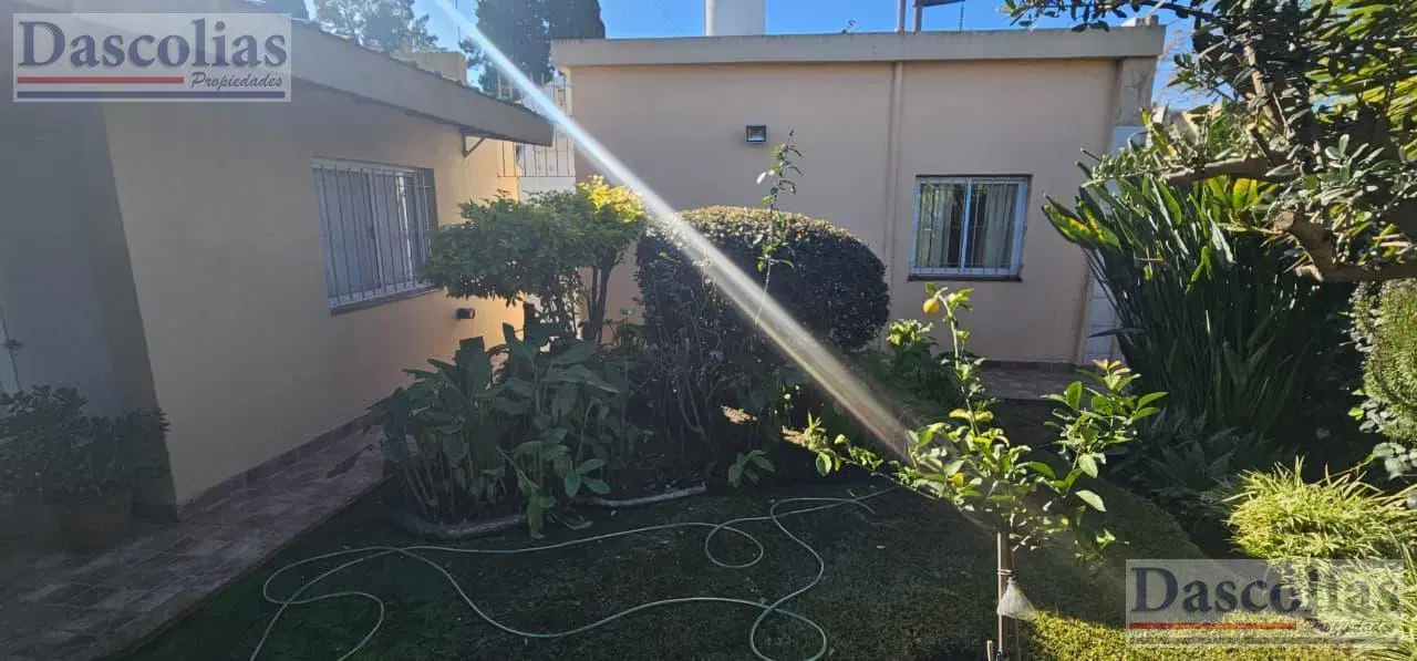 Casa de 3 Ambientes en Venta en Llavallol 5