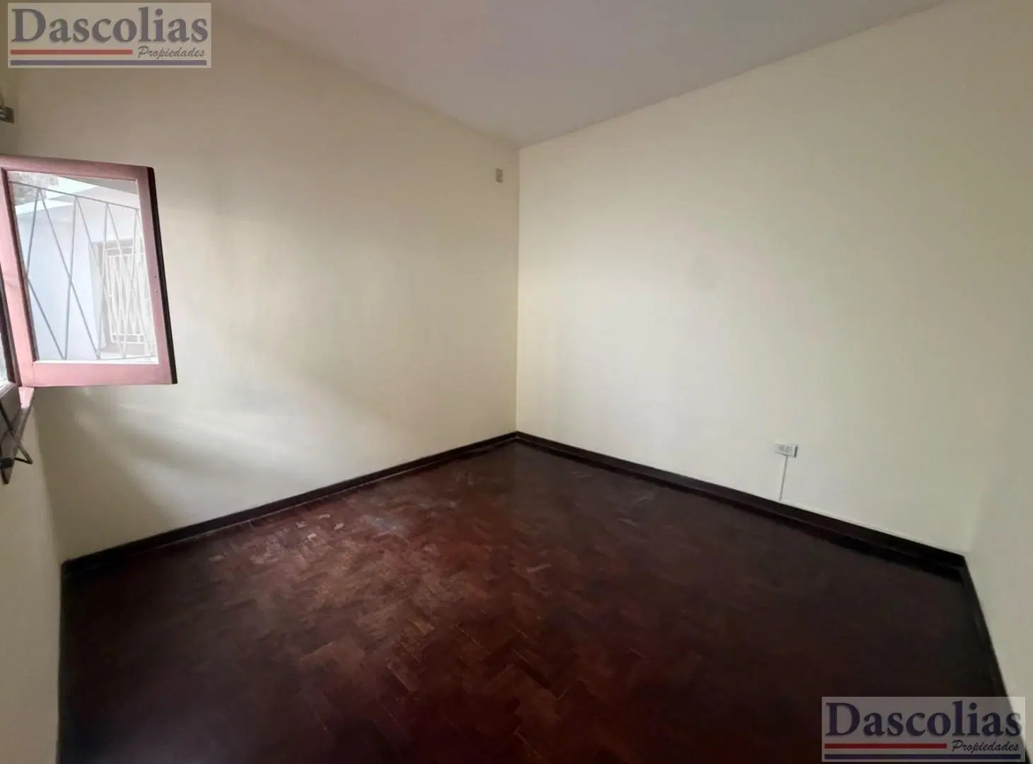 Muy lindo ph de 3 ambientes por pasillo, con patio, en buena ubicación. 2