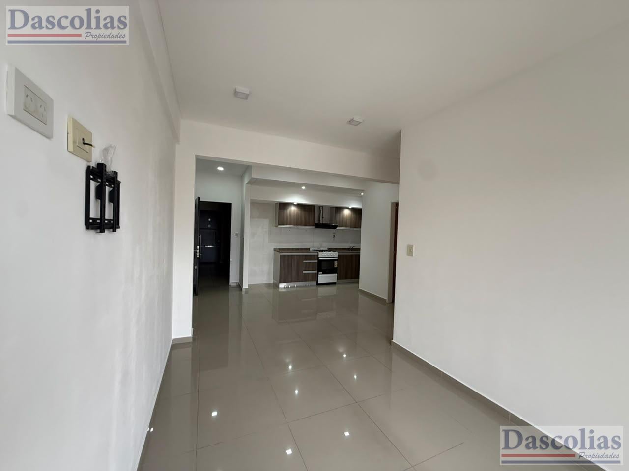 Foto de Departamento de 2 ambientes en pleno centro de Escalada, imagen 3