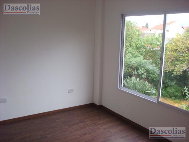 Foto de PH Duplex de 4 Ambientes en Venta en Banfield Oeste con Cochera, imagen 5