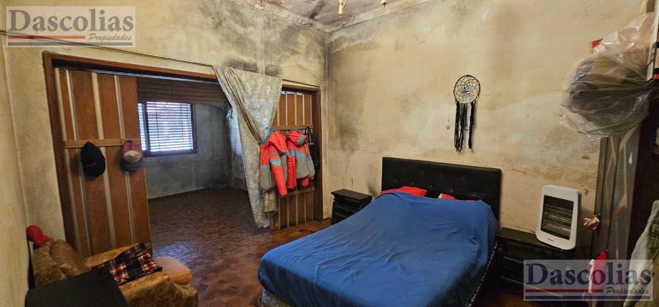 Foto de Casa de 4 Ambientes en Venta en Banfield Oeste, imagen 4