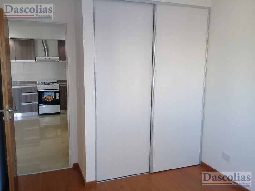 Foto de Departamento de 2 ambientes pleno centro de Remedios De Escalada, imagen 5
