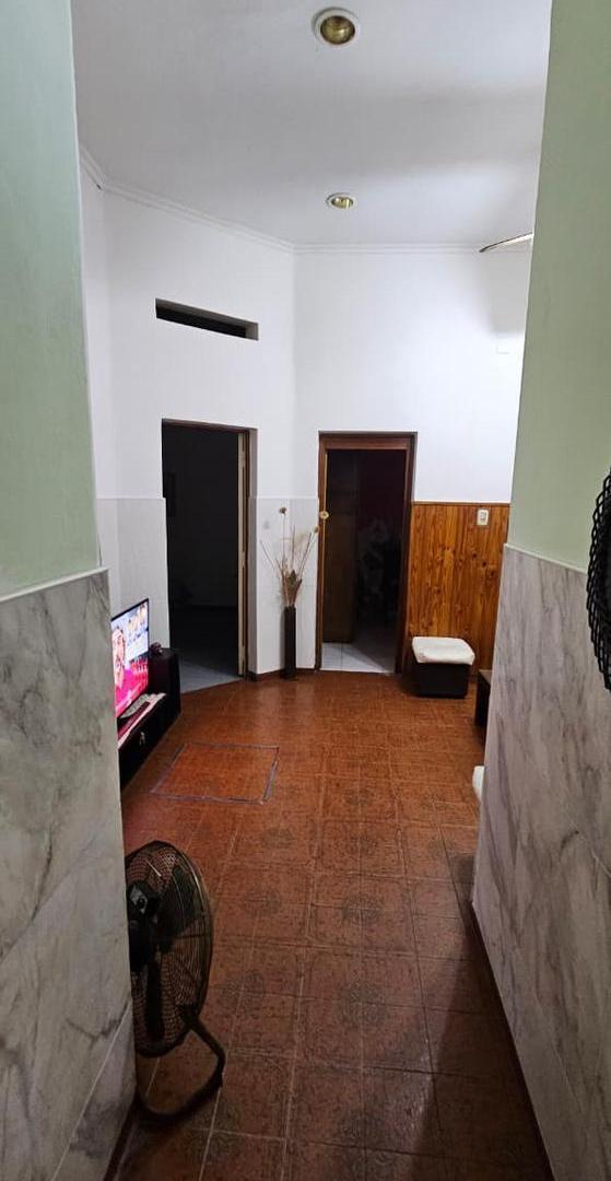 Foto de PH de 4 Ambientes en Venta en Remedios De Escalada, imagen 1