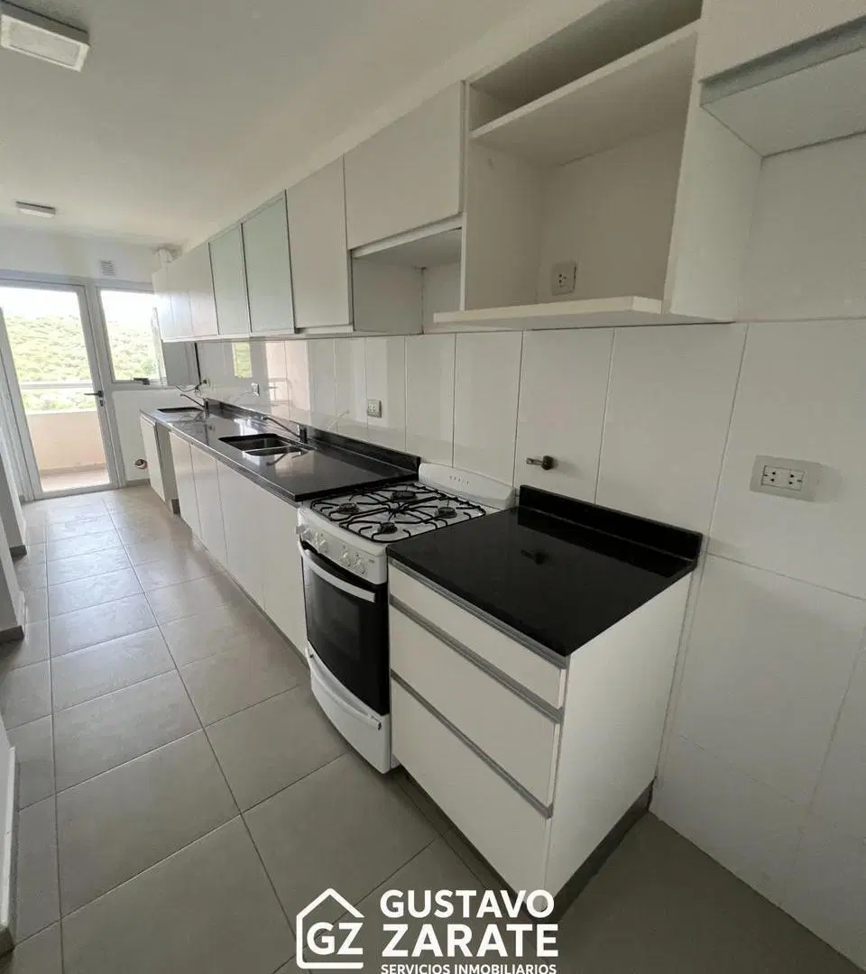alquiler departamento de categoría en Milénica IV 2