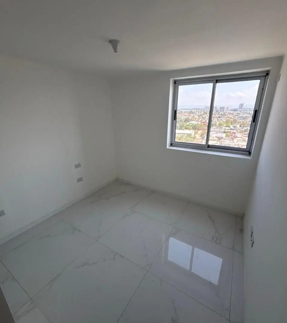 Vendo departamento de categoria en Gama 3 dormitorios 5