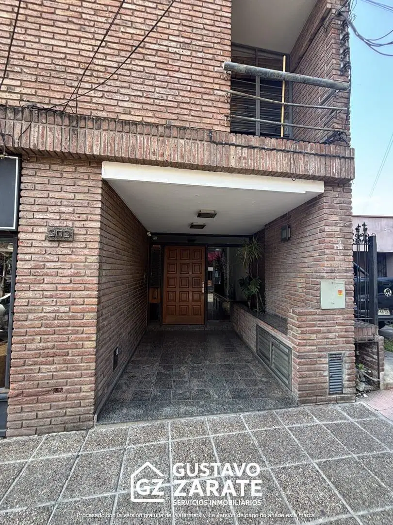 Vendo oportunidad para inversión frente al Shopping 5