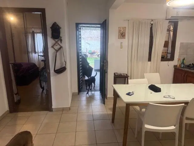 Vendo casa en barrio San Martin 2 dormitorios 4