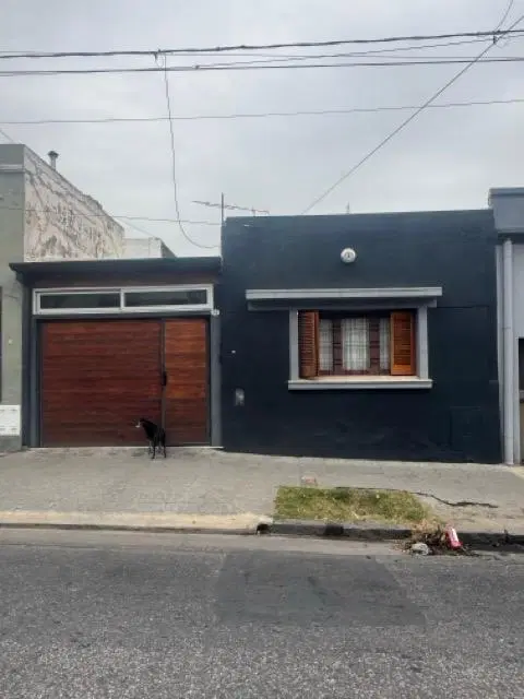 Vendo casa en barrio San Martin 2 dormitorios 5