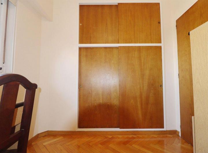 VENTA DEPARTAMENTO 4 AMBIENTES FRENTE COLEGIALES 5